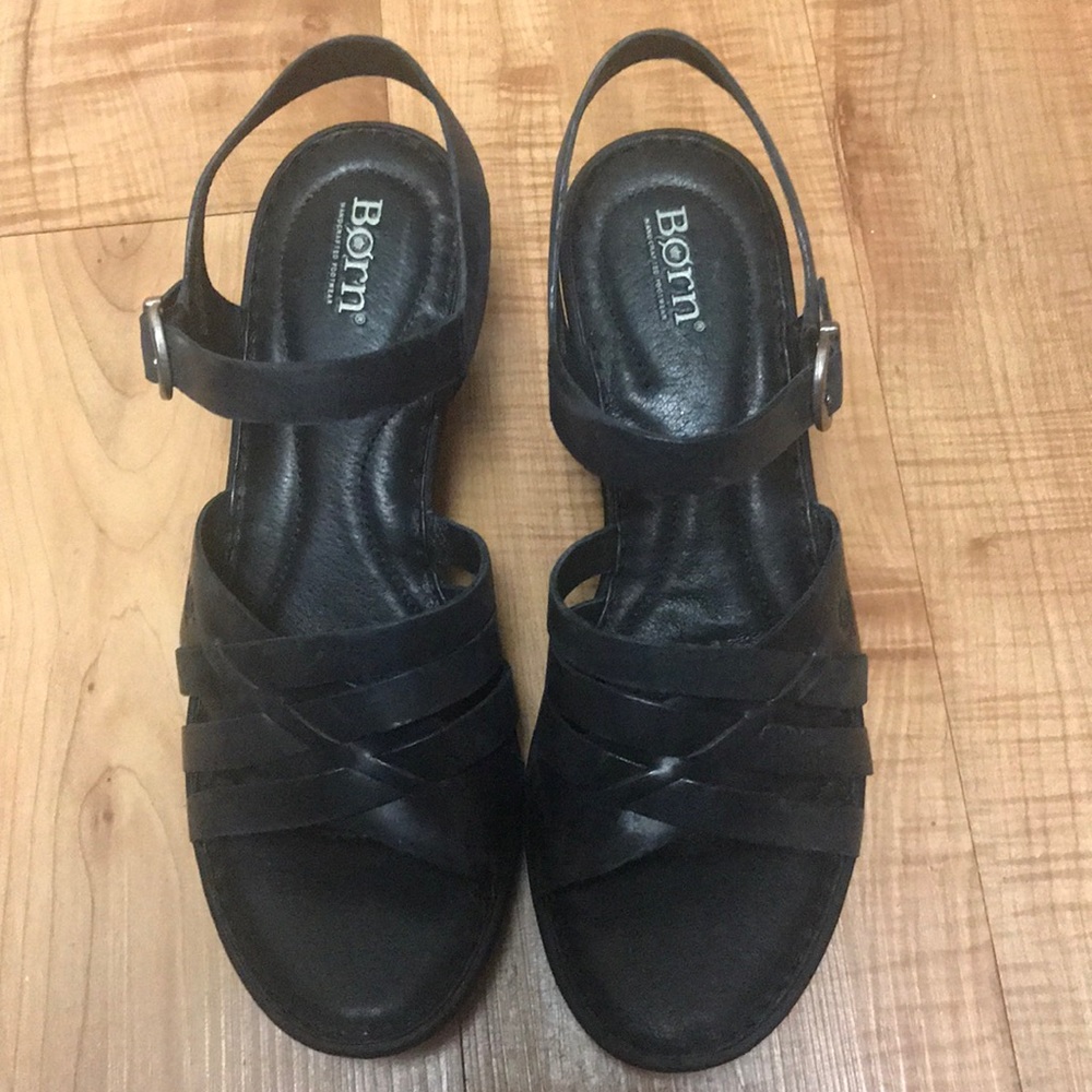 Born Leather Wedge. ~ Size 10